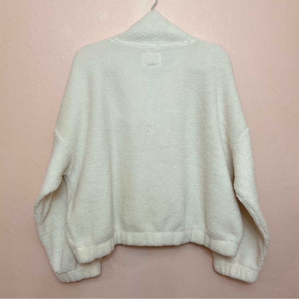 American Eagle Cropped Sherpa Quarter-Zip Sweatshirt - Picture 6 of 6
